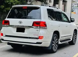 Toyota Land Cruiser V8.VX.LIMITED 2014