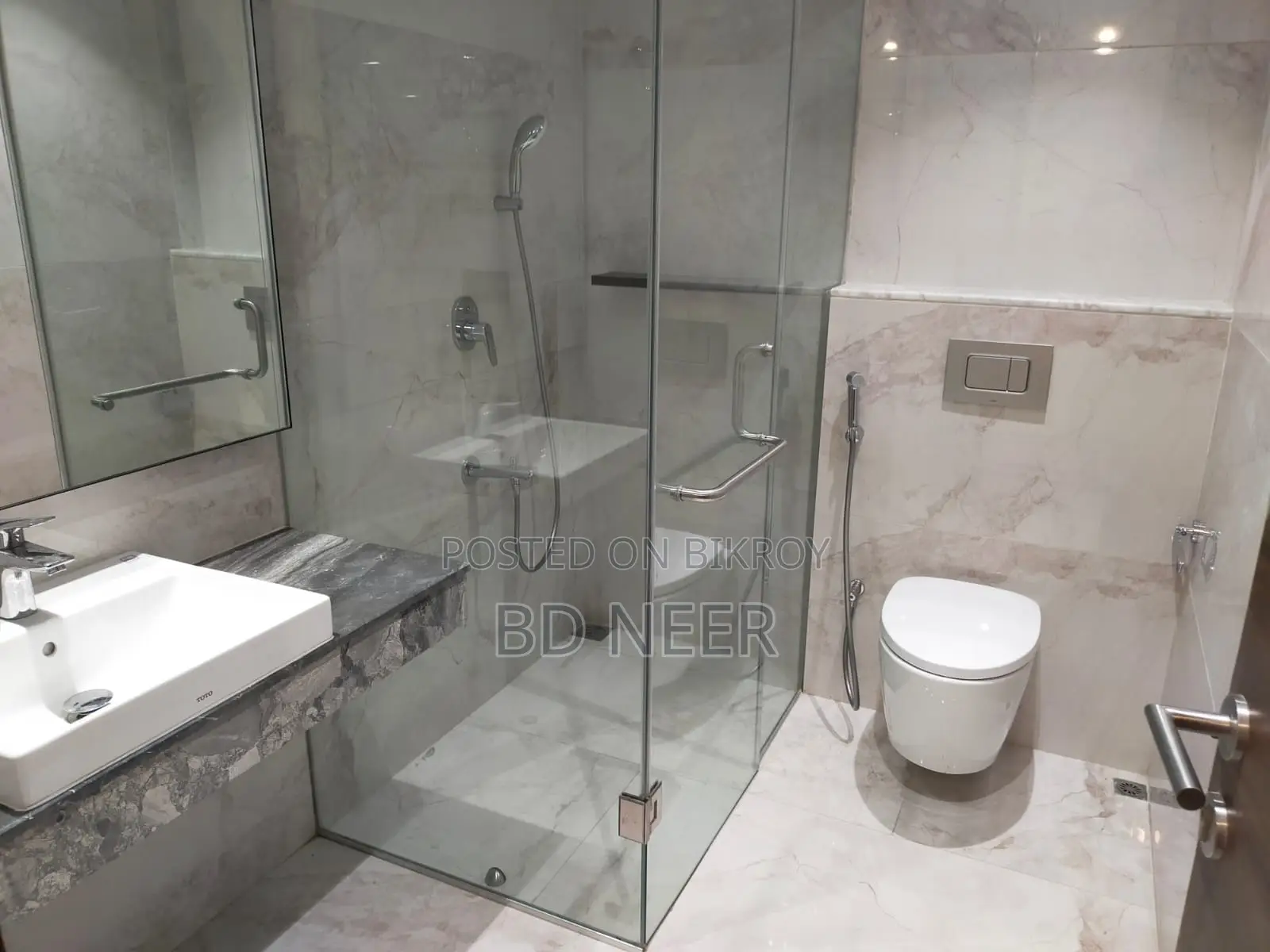 New Mordent Facilities 4 Bedroom Flat For Rent.