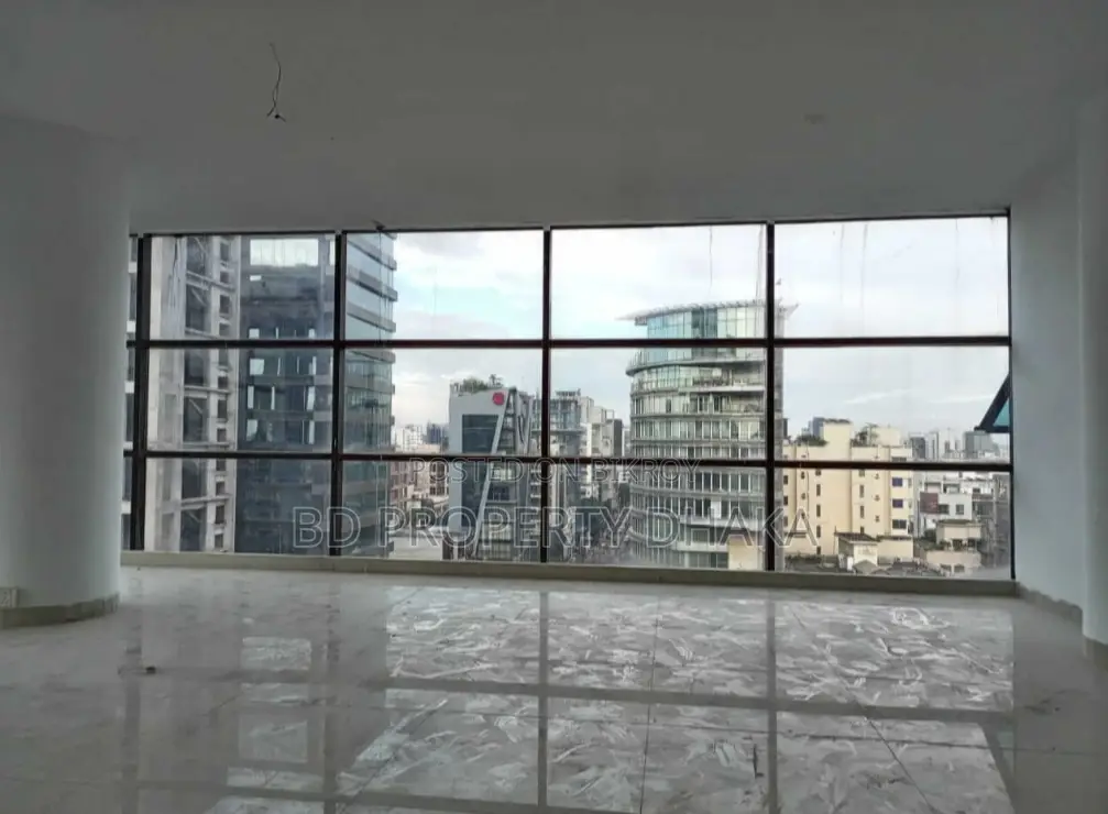 ২২৯০ বর্গফুটের বাণিজ্যিক স্পেস ভাড়ার জন্য