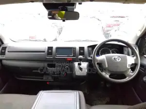 Toyota Hiace GL PACKAGE DUAL AC 2020