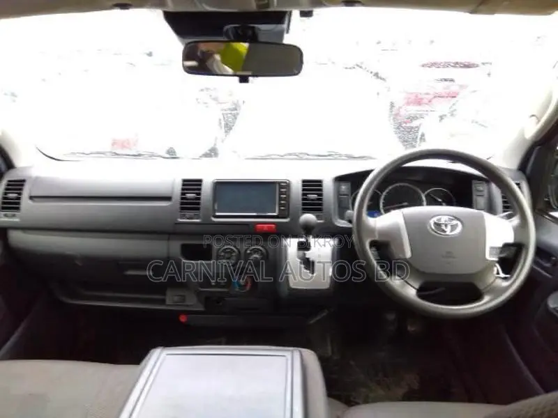 Toyota Hiace GL PACKAGE DUAL AC 2020