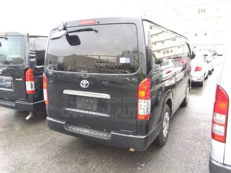 Toyota Hiace GL PACKAGE DUAL AC 2020