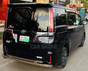 Toyota Noah Esquire Gi Octane 2019