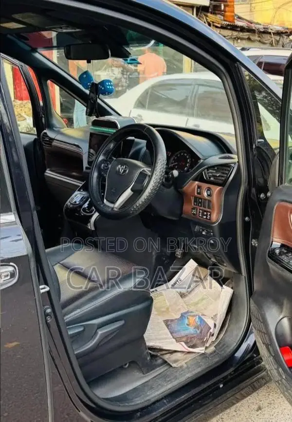 Toyota Noah Esquire Gi Octane 2019