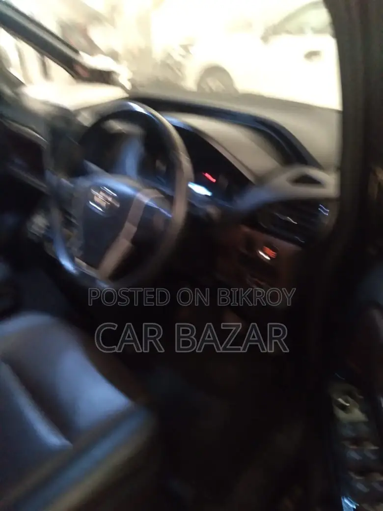 Toyota Noah Esquire Gi Octane 2019