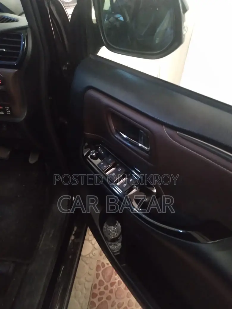 Toyota Noah Esquire Gi Octane 2019