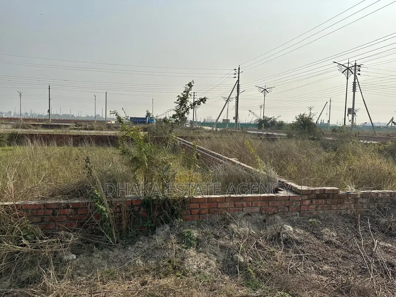 3 KATHA SECTOR 20 NORTH FACE