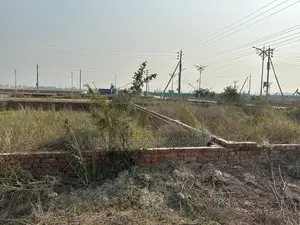 3 KATHA SECTOR 20 NORTH FACE