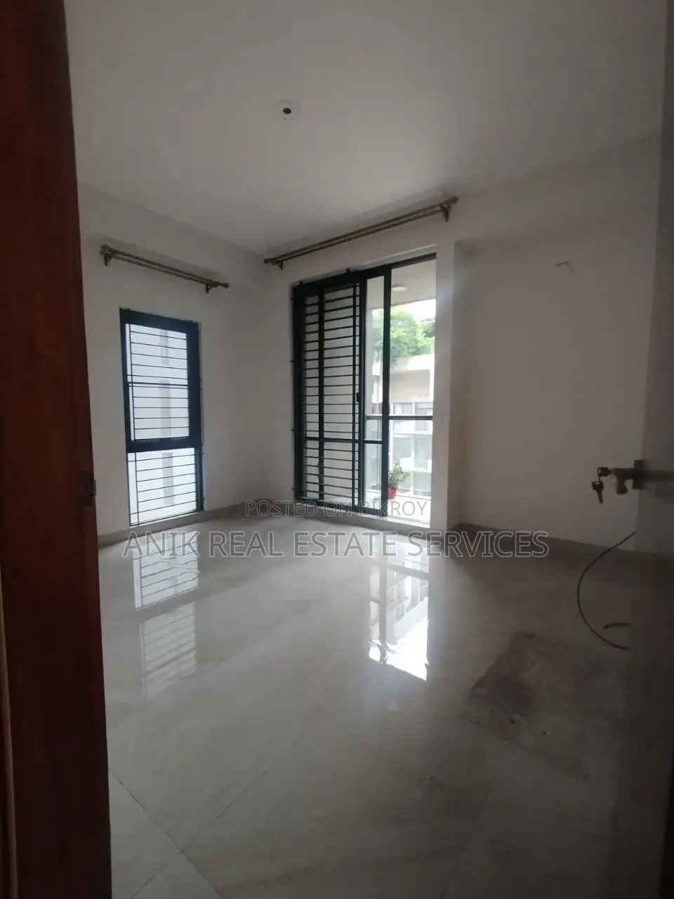 গুলশানে ভালো মানের ৩ বেডরুমের আনফার্নিশড ফ্ল্যাট ভাড়া