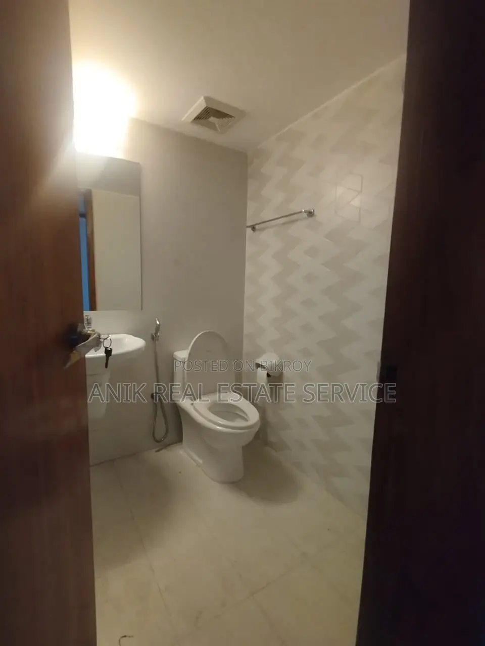 Good Quality 3 Bedroom Un Farnised Flat Rent In Gulshan