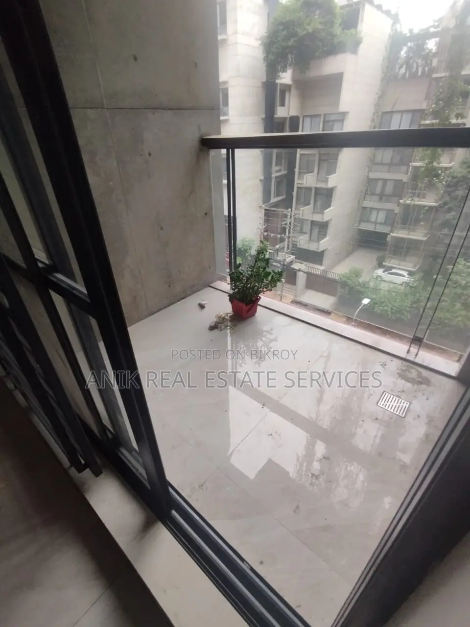গুলশানে ভালো মানের ৩ বেডরুমের আনফার্নিশড ফ্ল্যাট ভাড়া