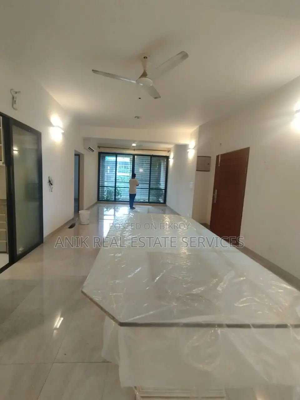 গুলশানে ভালো মানের ৩ বেডরুমের আনফার্নিশড ফ্ল্যাট ভাড়া