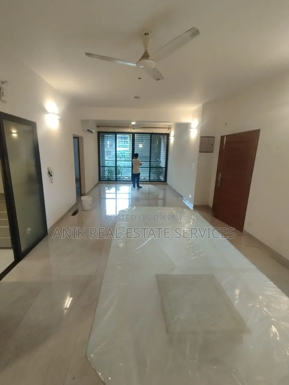 গুলশানে ভালো মানের ৩ বেডরুমের আনফার্নিশড ফ্ল্যাট ভাড়া