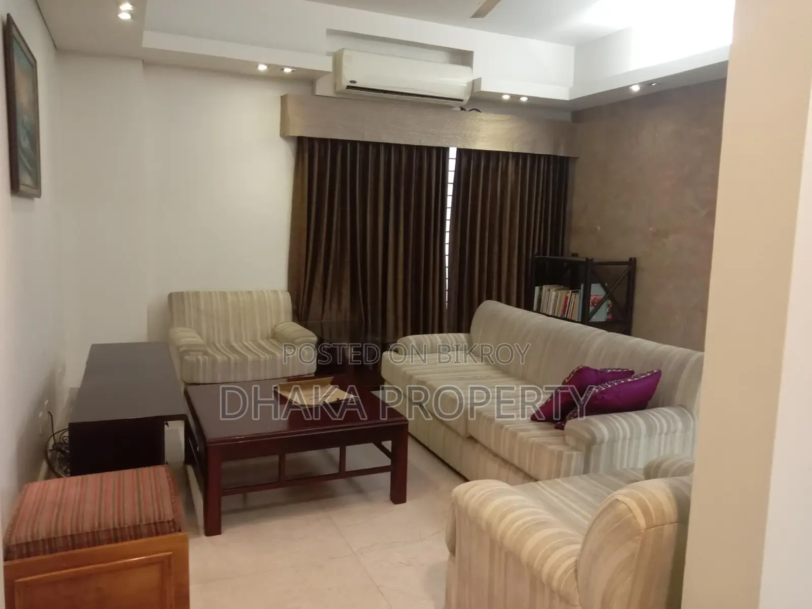Full Furnished Exclusive 3 Bedrooms Flat Rent in Gulshan -2