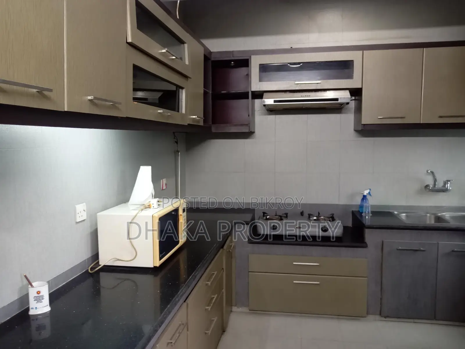 Full Furnished Exclusive 3 Bedrooms Flat Rent in Gulshan -2