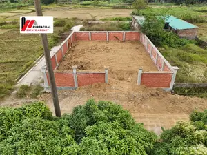 সামনে ৩০ ফুট/৪০ ফুট রাস্তা, দক্ষিণ-পশ্চিম কোণ, সেক্টর ২৫-এ ৫ কাঠা জমি