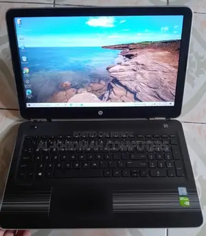 HP Core i3 7th Gen Ultra Slim Laptop, 2GB Dedicated Graphics, 15.6" inch