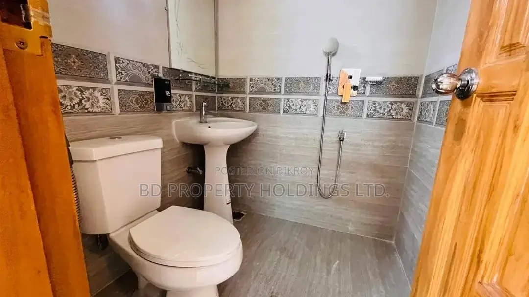 Exclusive 2600 Sft Semi Furnish Apartment Rent In Bashundhara