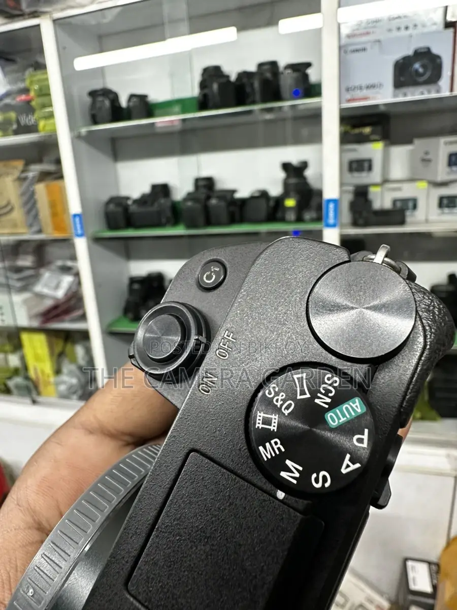 DSLR camera all accessories available Kushtia