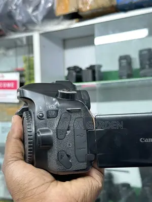 DSLR camera all accessories available Kushtia