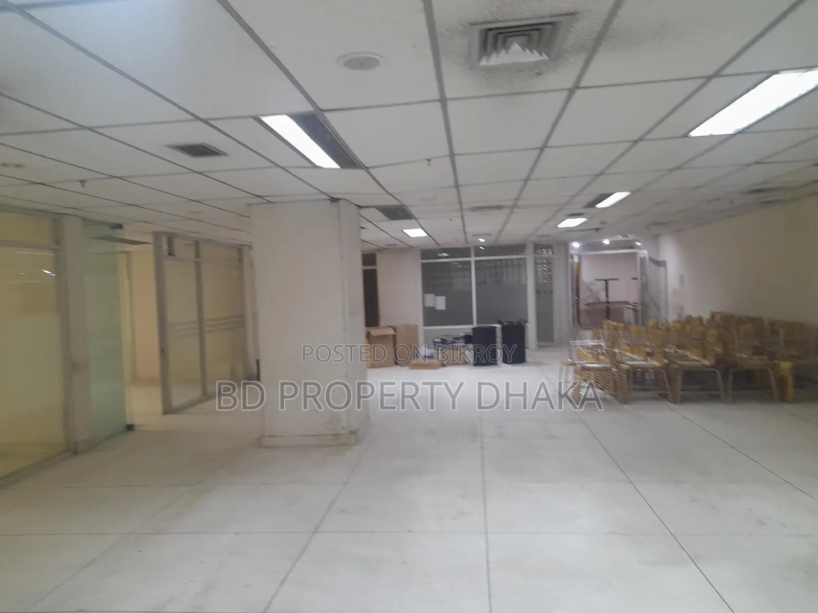 6100 Sqft Semi-furnished Open Commercial Space for Rent in Banani