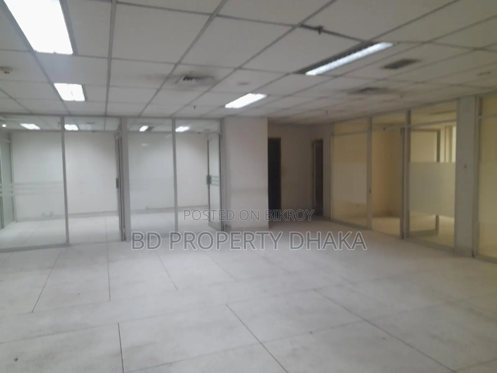 6100 Sqft Semi-furnished Open Commercial Space for Rent in Banani