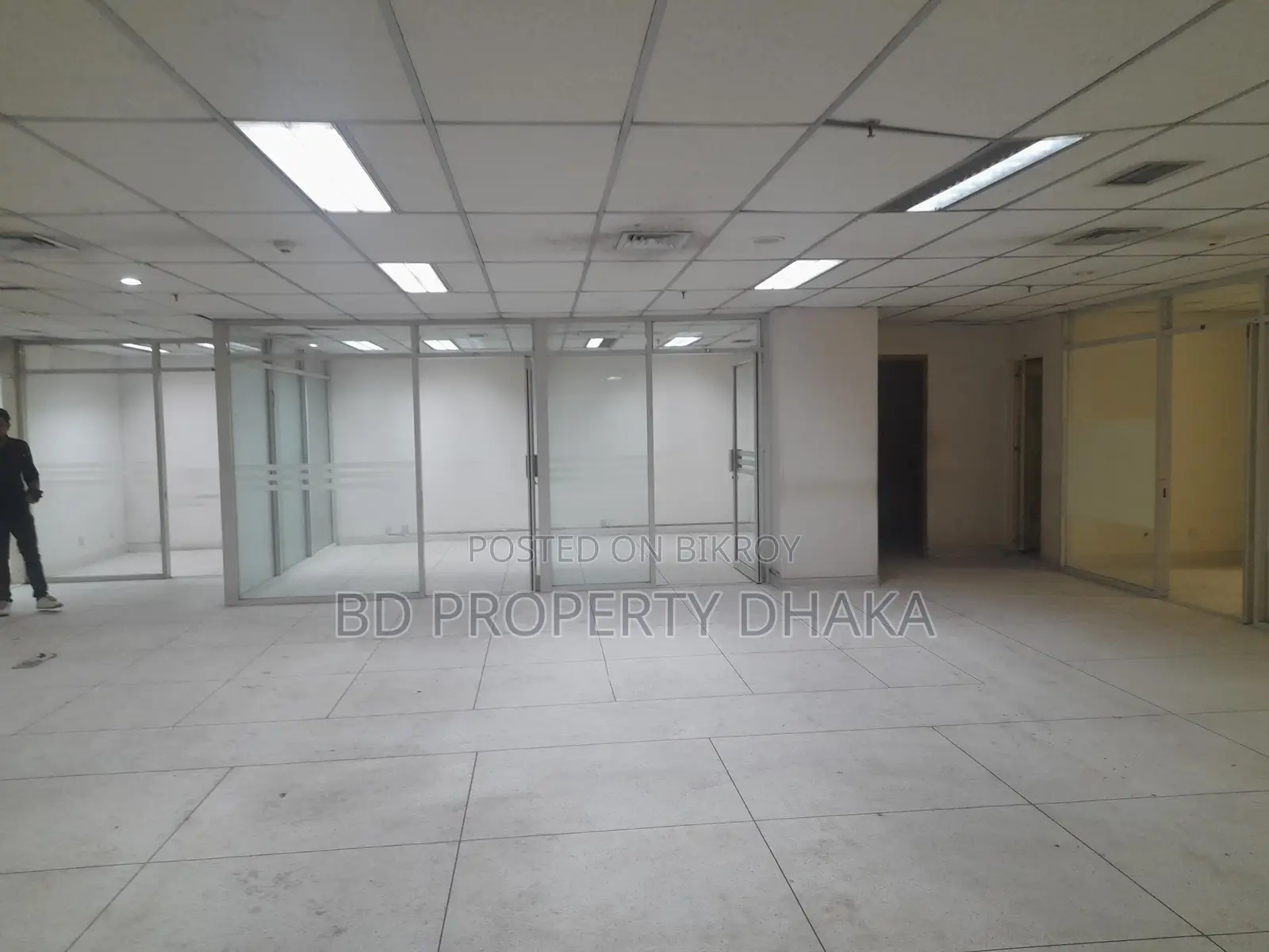 6100 Sqft Semi-furnished Open Commercial Space for Rent in Banani