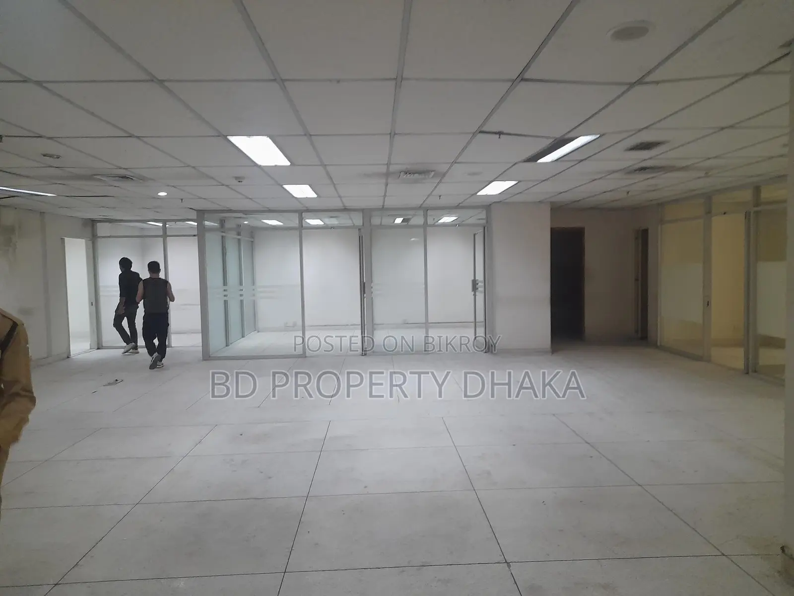 6100 Sqft Semi-furnished Open Commercial Space for Rent in Banani