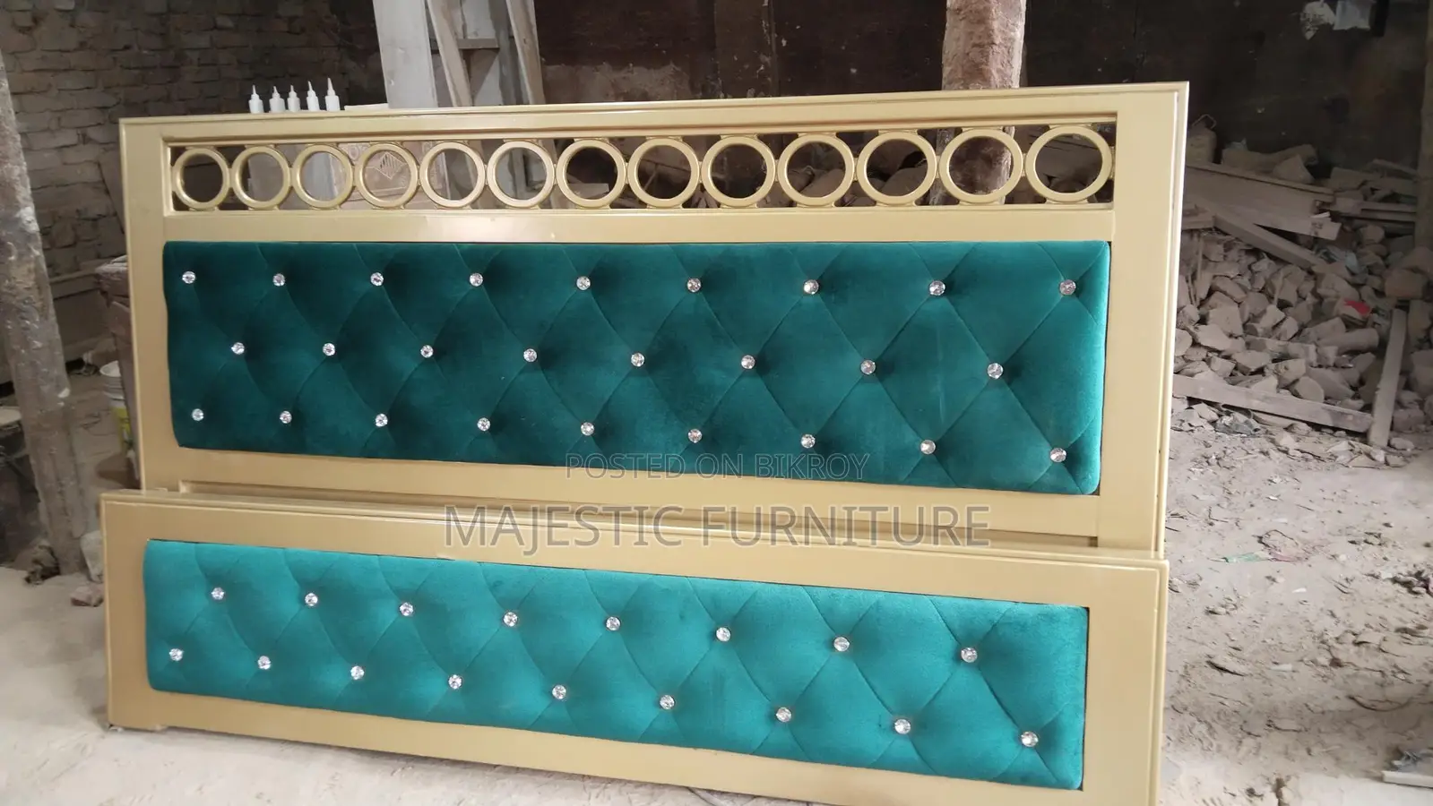 Bed 6/7 FEET Golden. M # 3635