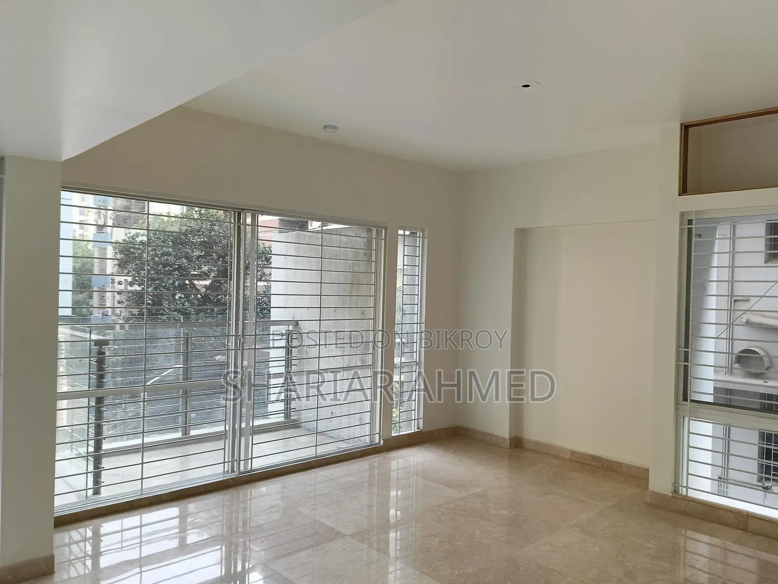 RENT IN GULSHAN | BRAND NEW APARTMENT (3900 SQFT)