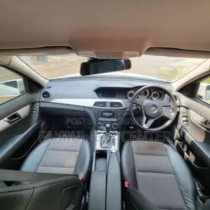 Mercedes-Benz C-Class 2012