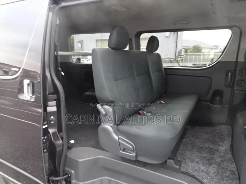 Toyota Hiace Super GL Black 2020