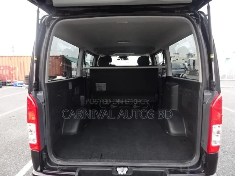 Toyota Hiace Super GL Black 2020