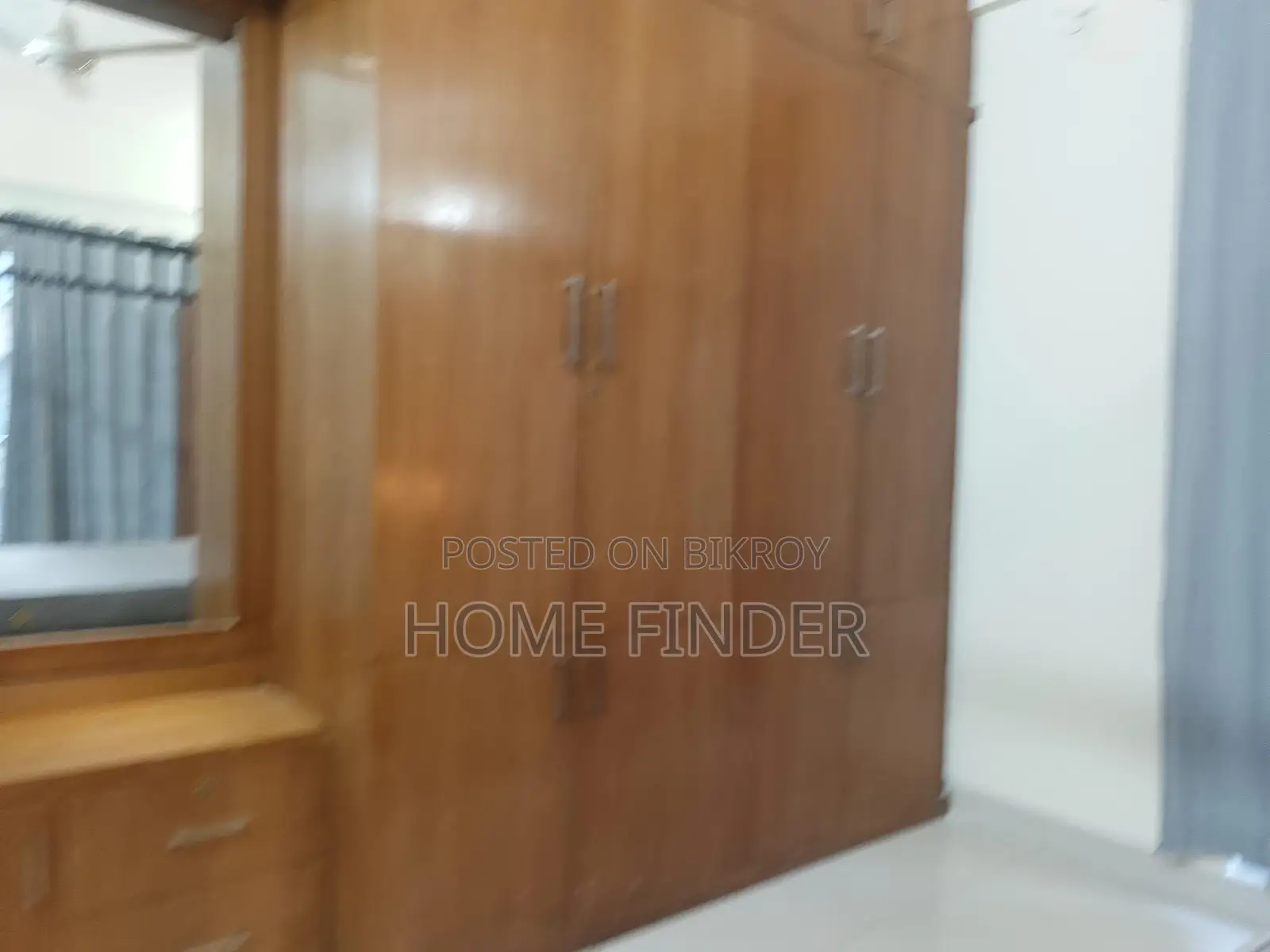 Offering You An Excellent 2500 Sq Ft Flat For Rent In Gulshan 2