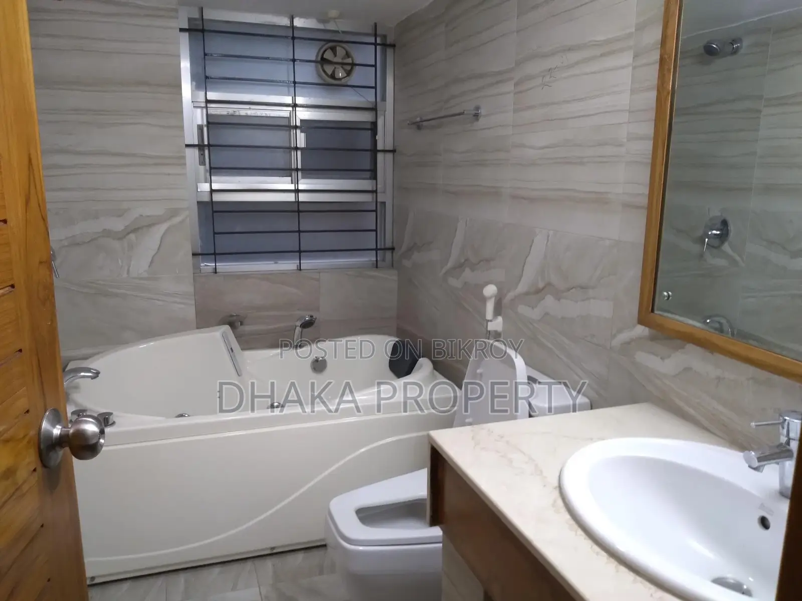 3600SqFt.3bed_ Gym_Swimming Pool Luxurious Flat Rent At Gulshan North