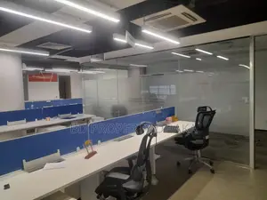 গুলশানে ৬০৬৭ বর্গফুটের নতুন ভবনে সেমি-ফার্নিশড কমার্শিয়াল স্পেস ভাড়া