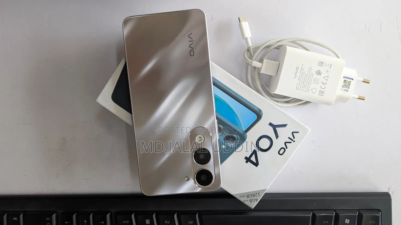 Vivo Y04 4/128 (Used)