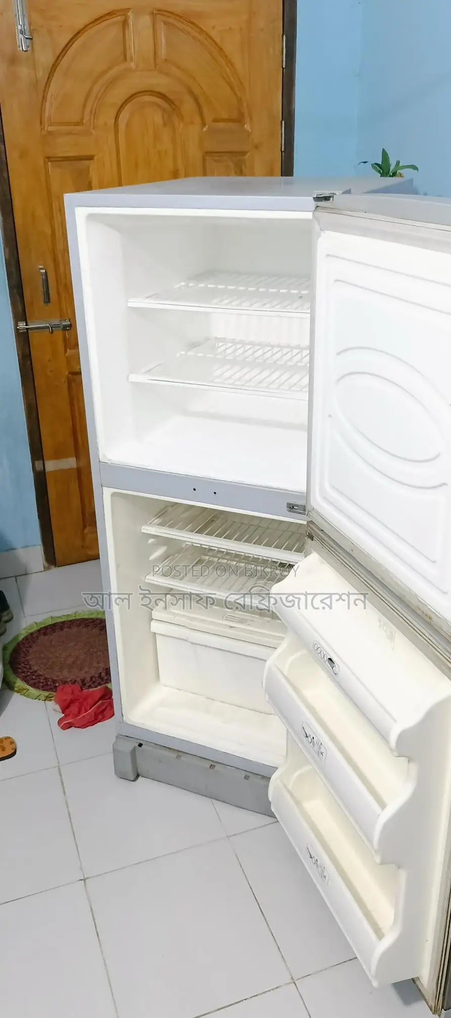 285-Liter Walton Fridge for Sale