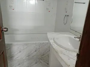 very nice looking 3 Bed room apt rent in Gulshan