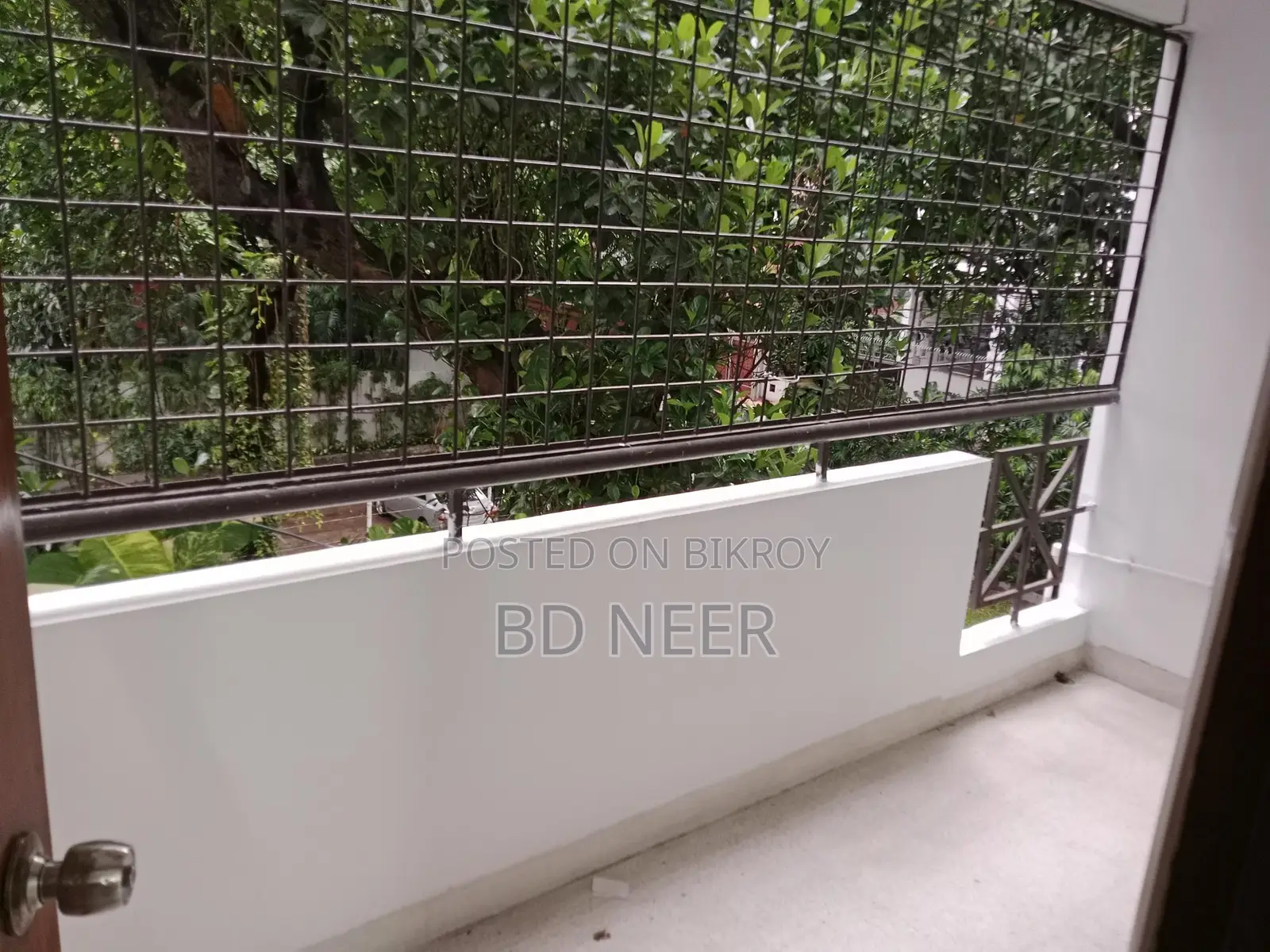 very nice looking 3 Bed room apt rent in Gulshan