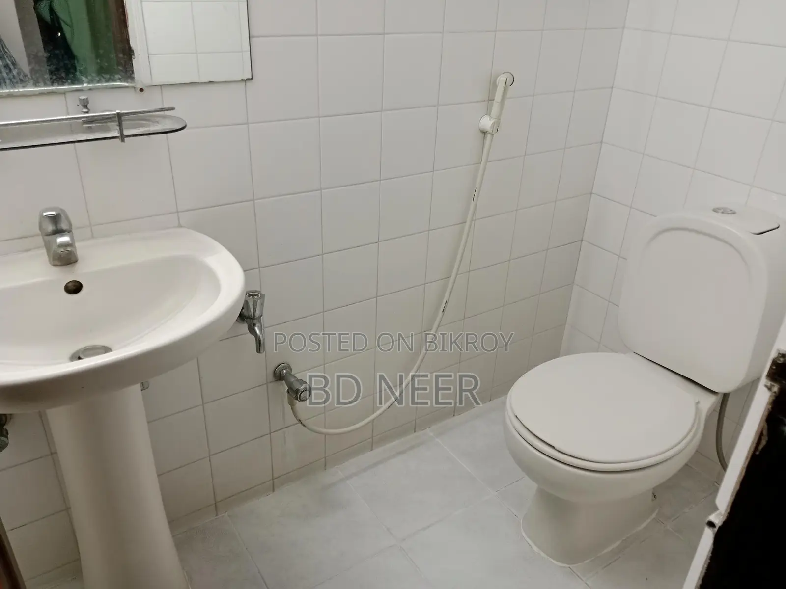 very nice looking 3 Bed room apt rent in Gulshan