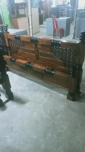 6x7 Bed