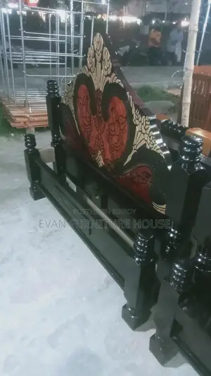 6x7 Bed