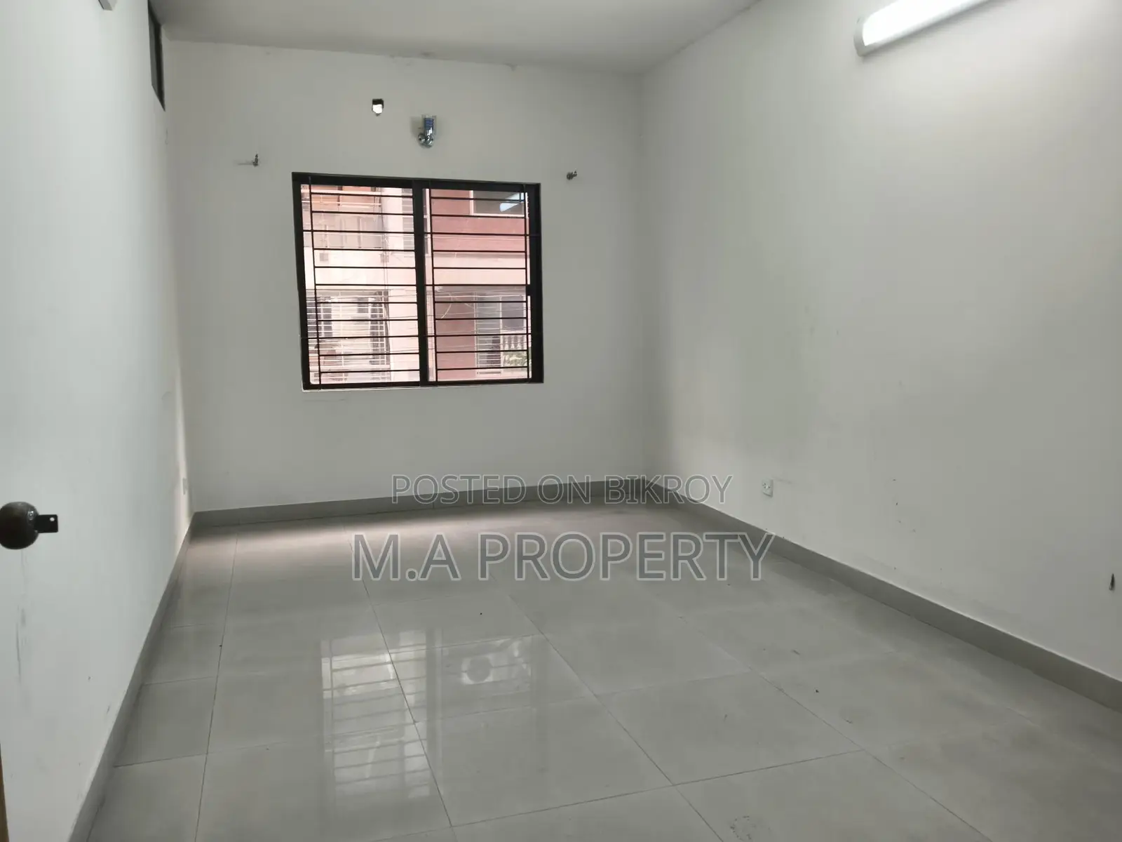 Gulshan-1 finished 3-Bed Apartment Rent