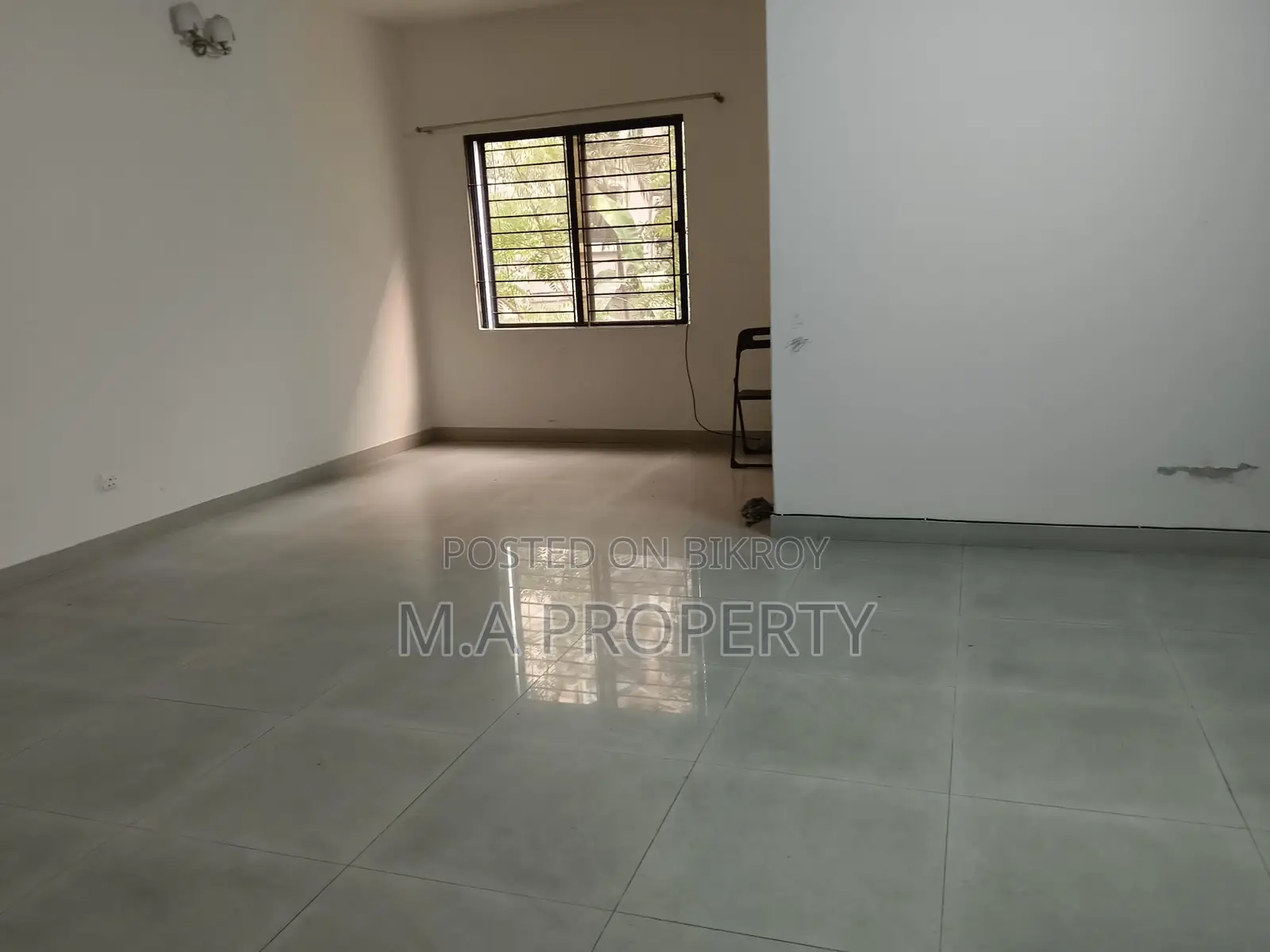 Gulshan-1 finished 3-Bed Apartment Rent