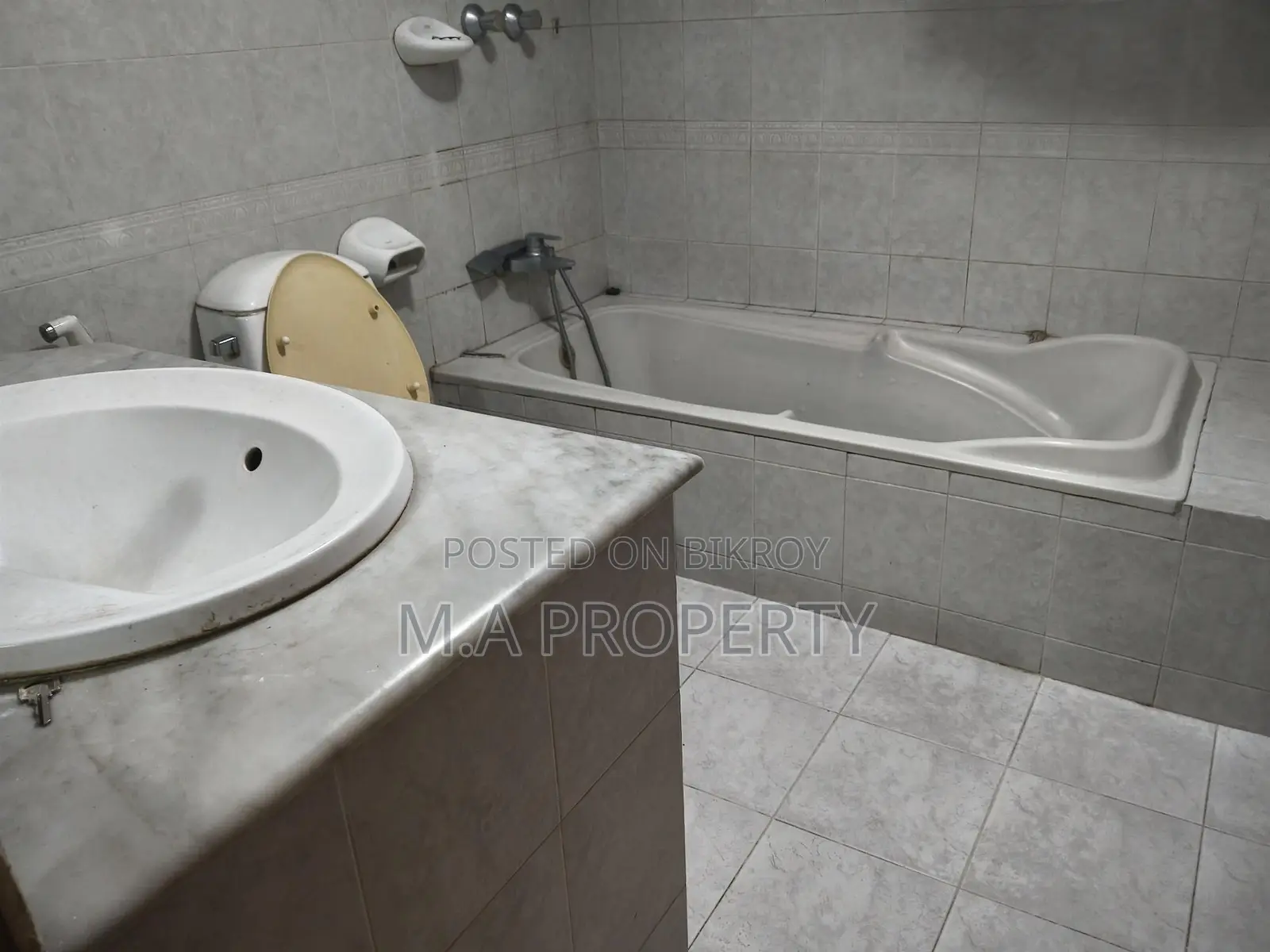 Gulshan-1 finished 3-Bed Apartment Rent
