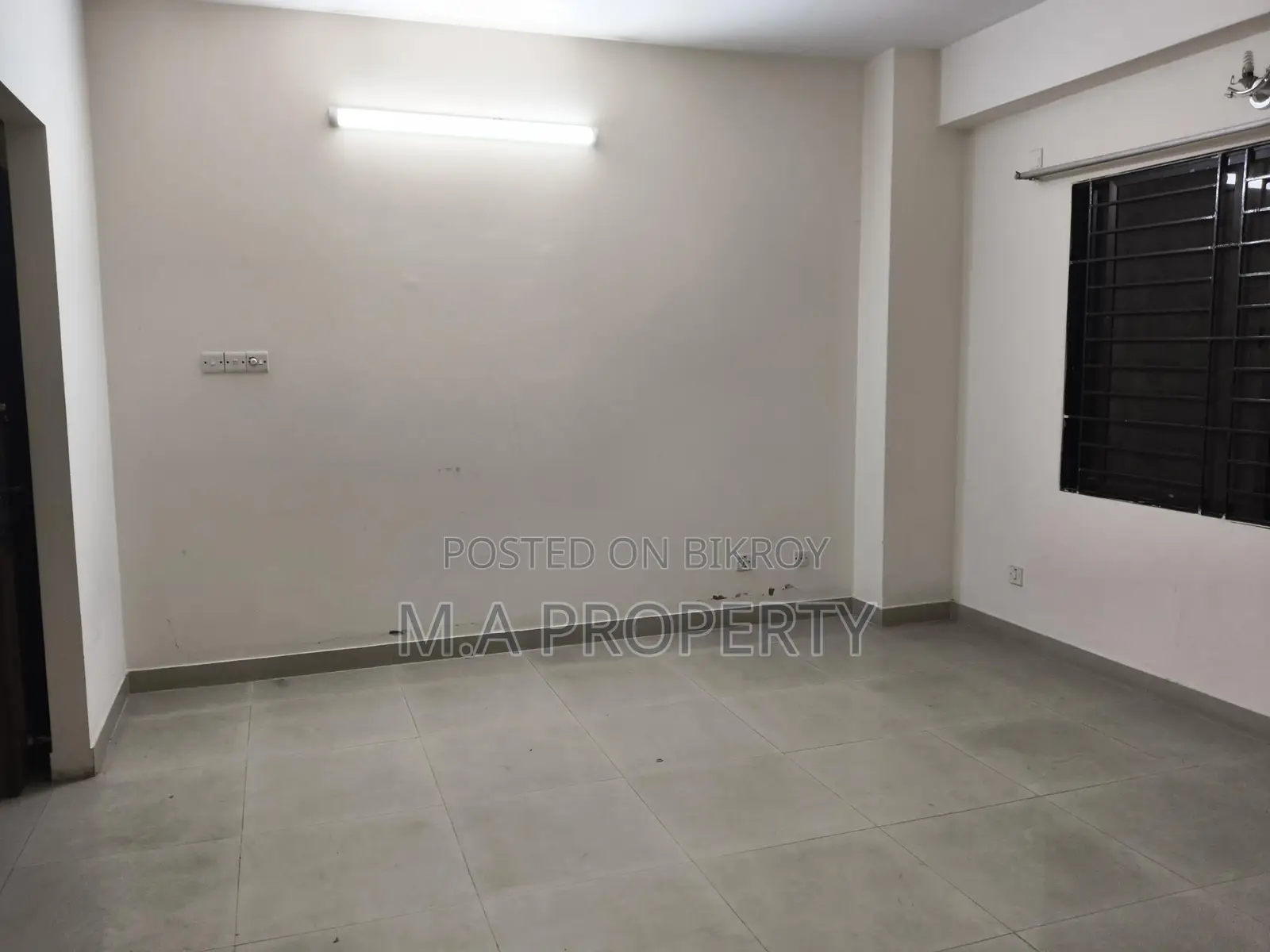 Gulshan-1 finished 3-Bed Apartment Rent