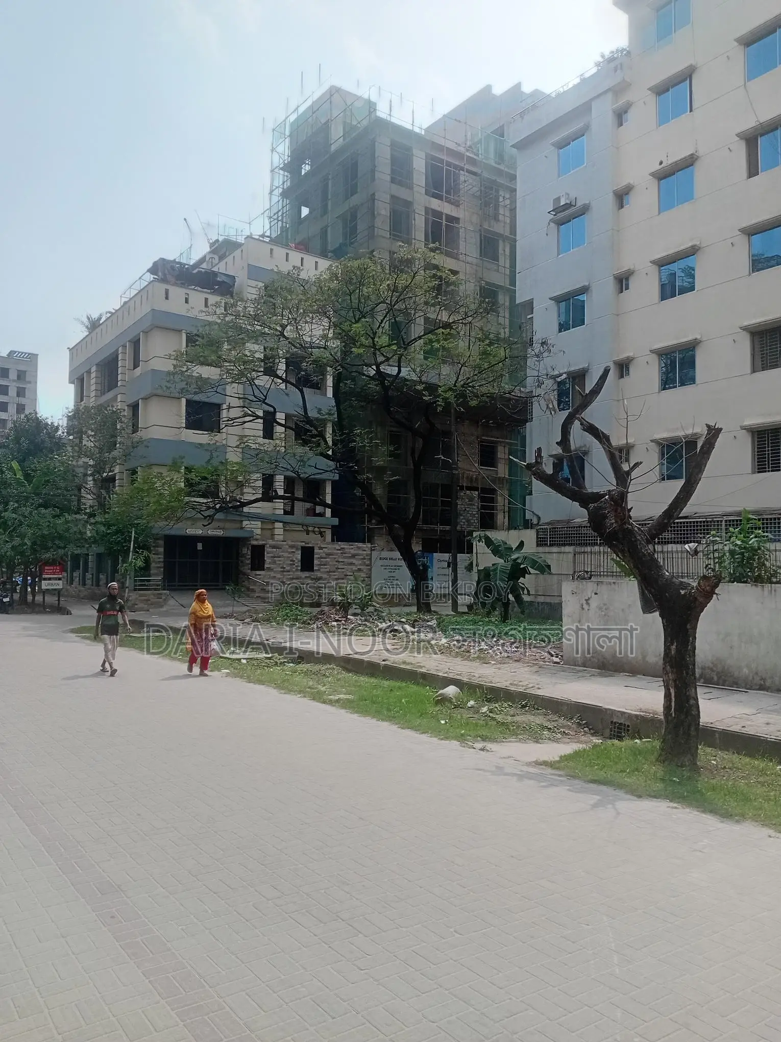 Four houses on a 7-story plan on 3 kathas with Duplex facilities in Bashundhara Block G