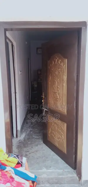 Property for sale: 2.5 Katha land with five semi-pucca rooms and one 3-room flat.