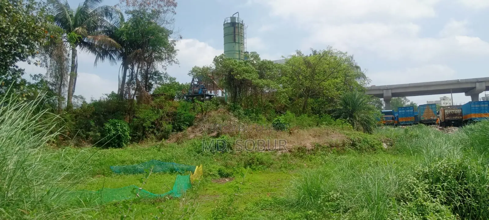 ১২.৫ কাঠার প্লট বিক্রয় হবে,কামারপারা ।